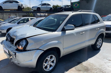 <b>HYNDAI TUCSON</b> <br/>2.0 Veículo