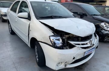 <b>TOYOTA ETIOS</b> <br/>SEDAN X 1.5 FLEX MEC Veículo