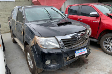 <b>TOYOTA HILUX</b> <br/>SRV 4X4 3.0 T. DIESEL AUT Veículo