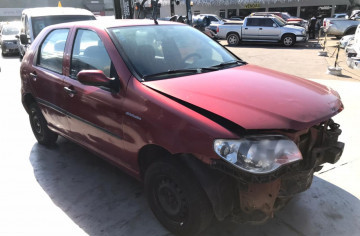 <b>FIAT PALIO</b> <br/>CELEBRATION 1.0 FIRE FLEX Veículo