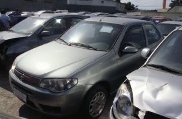 <b>FIAT PALIO</b> <br/>1.0 CELEBRATION ECONOMY FIRE FLEX 8V Veículo